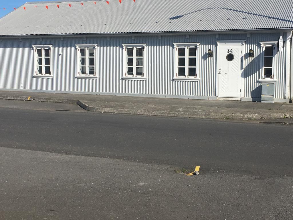 Welcome Riverside Guesthouse Гелла Екстер'єр фото